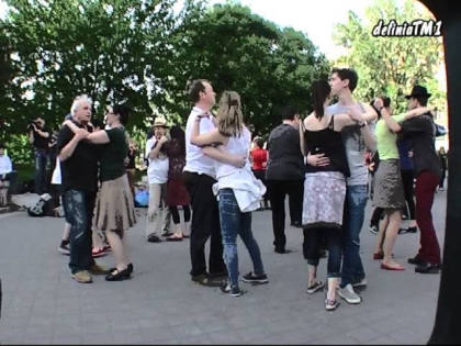 Széki flashmob a Deák téren a IV. Táncház napja alkalmából